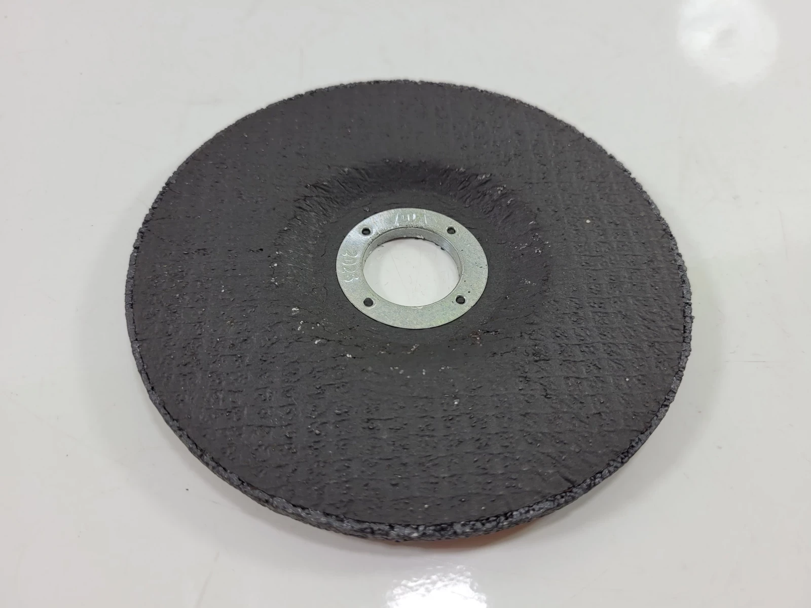 tarcza-125x4x22-metalinox-norton-quantum-3-8711479629938-stan-uzywany