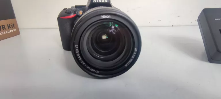 NIKON D5600 + NIKKOR 18-140 MM PRZEBIEG 853 ZDJĘCIA