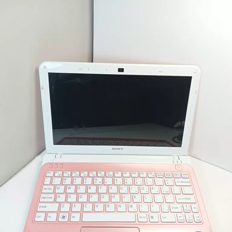 LAPTOP SONY VAIO SVE111 AMD E2-1800 8GB 240SSD