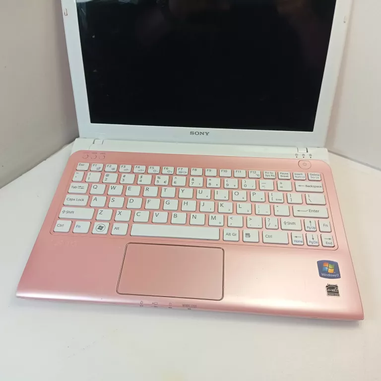 LAPTOP SONY VAIO SVE111 AMD E2-1800 8GB 240SSD