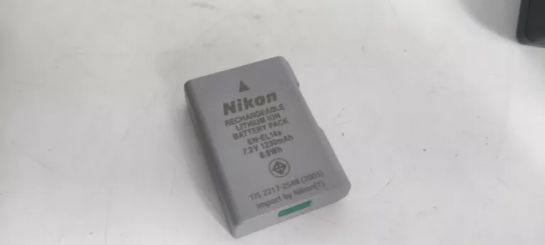 NIKON D5600 + NIKKOR 18-140 MM PRZEBIEG 853 ZDJĘCIA