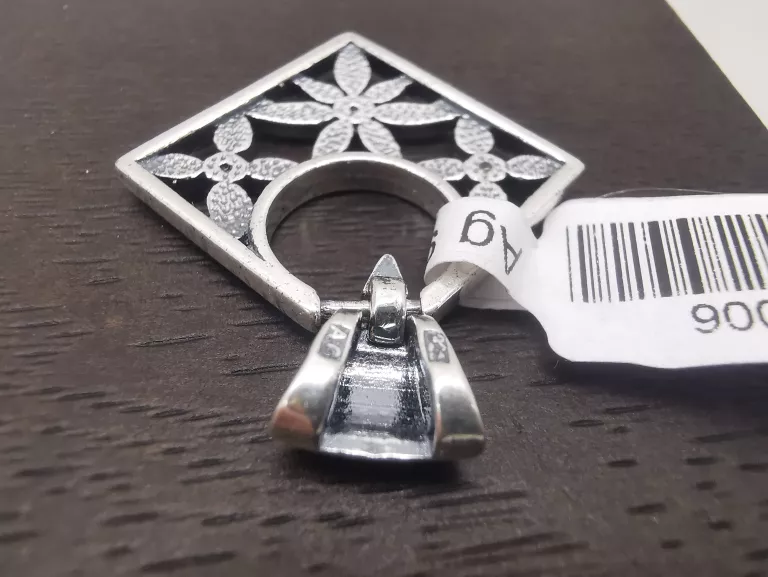 SREBRNA ZAWIESZKA ROMB 4,17G/925