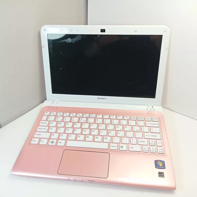 LAPTOP SONY VAIO SVE111 AMD E2-1800 8GB 240SSD