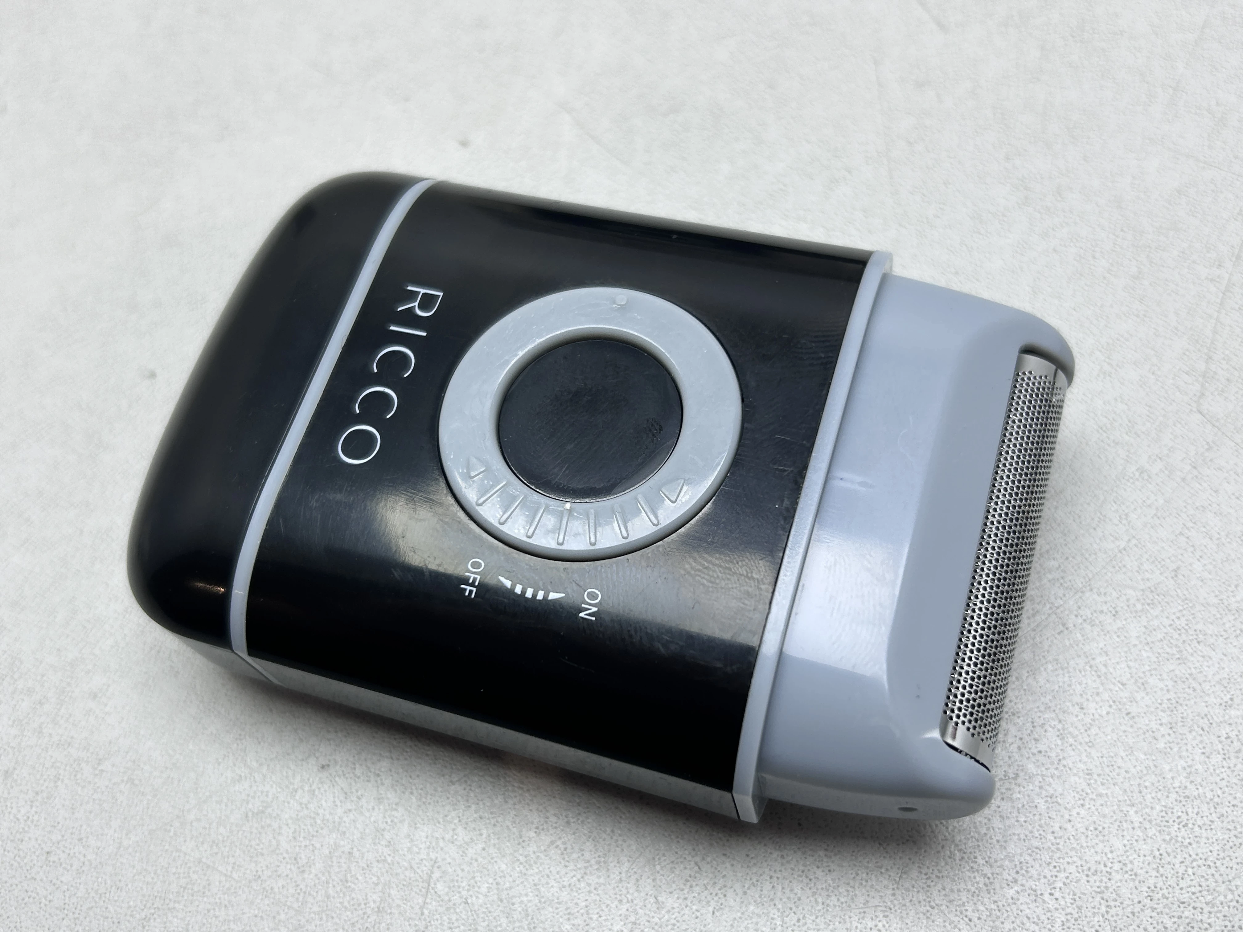 golarka-z-trymerem-ricco-sh-03-typ-glowicowa