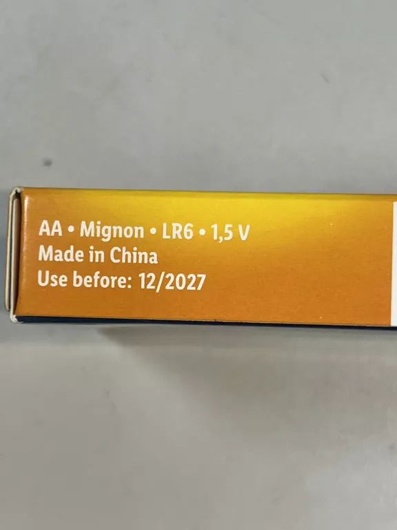 BATERIE ALKAICZNE AA LR6 1,5V 8X TRONIC / USE BEFORE 12/2027