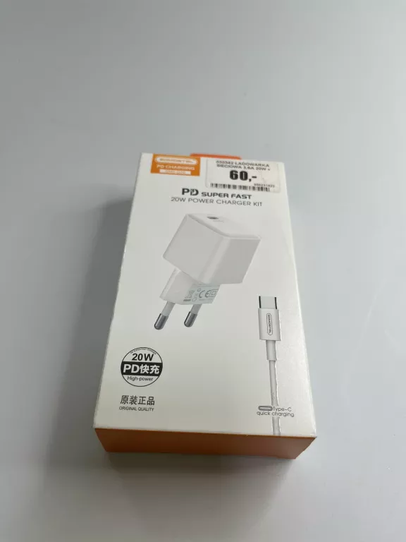 030342-ladowarka-sieciowa-36a-20w-kabel-typ-c-zwirki-i-wigury-1-myslowice