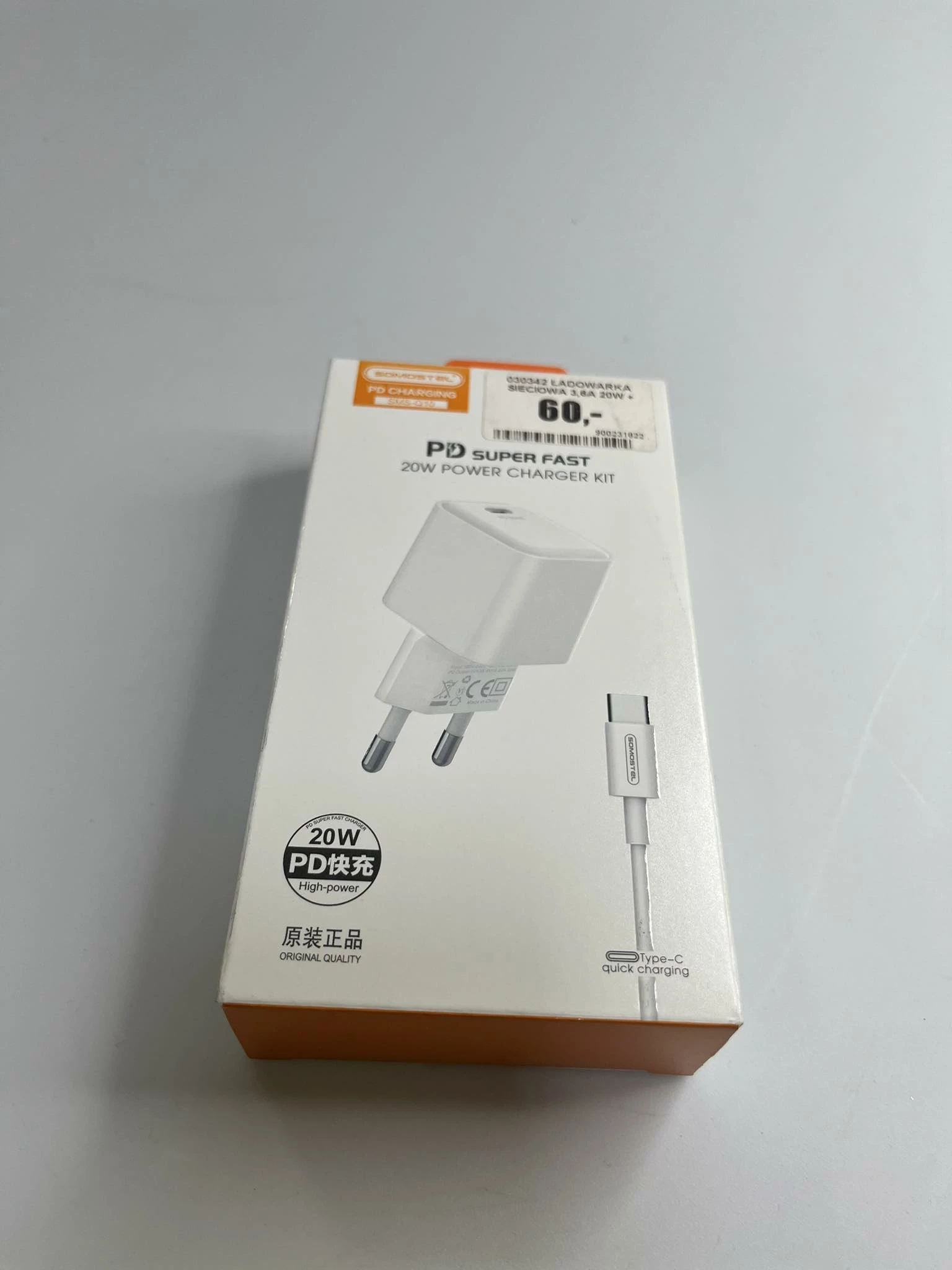 030342-ladowarka-sieciowa-36a-20w-kabel-typ-c-zwirki-i-wigury-1-myslowice