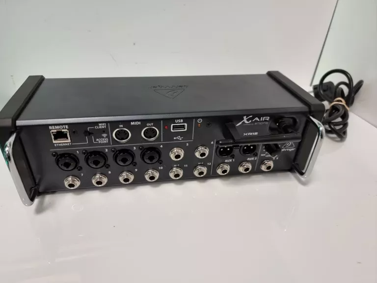 MIKSER BEHRINGER XAIR XR12 12 - KANAŁOWY + KABEL ZAS