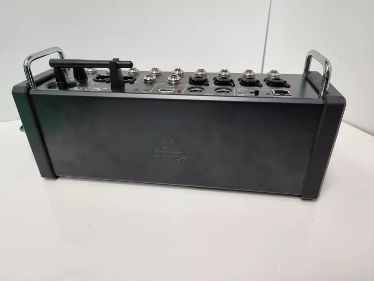 MIKSER BEHRINGER XAIR XR12 12 - KANAŁOWY + KABEL ZAS