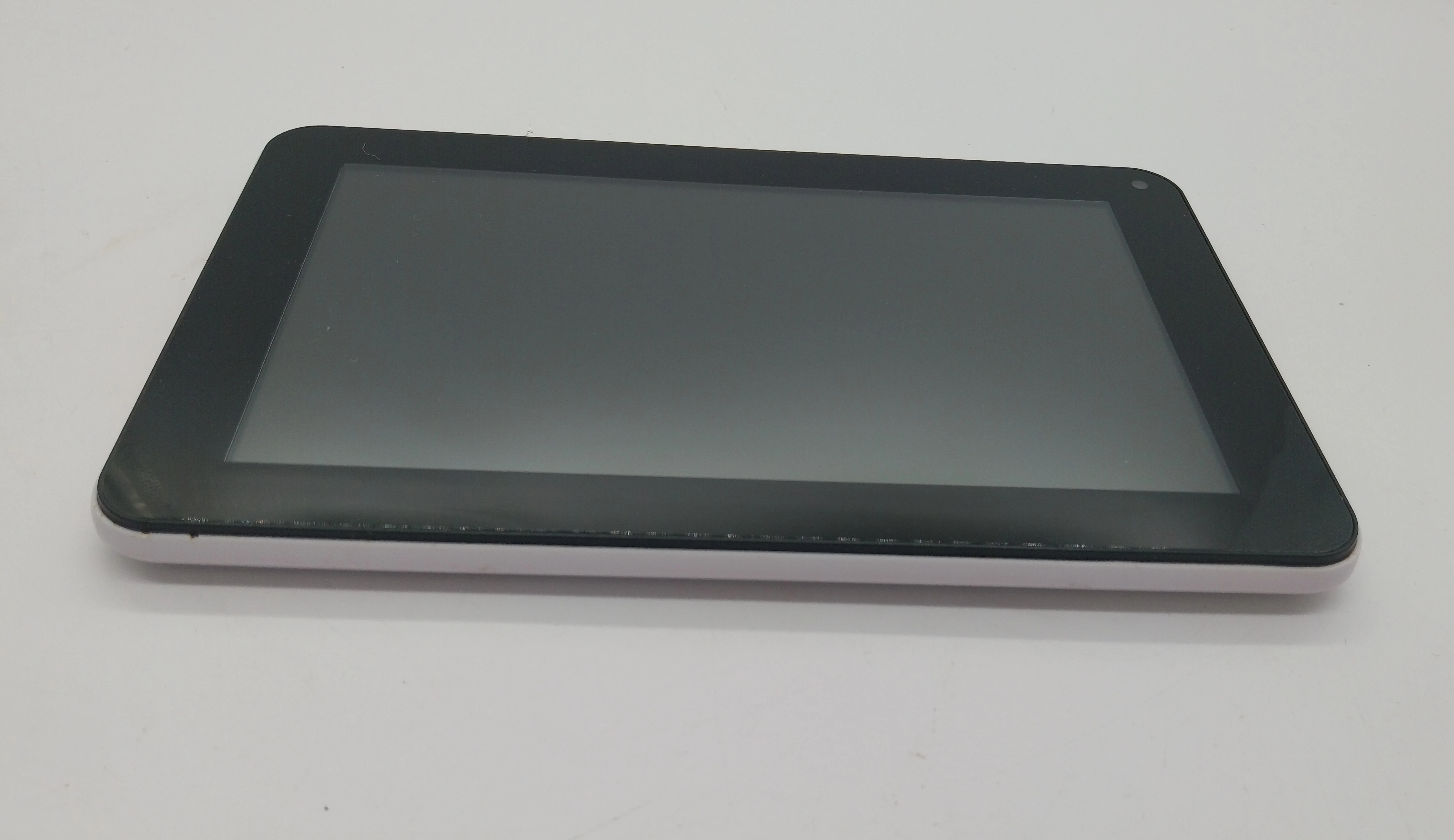 tablet-goclever-tab-r70-z-klawiatura-stan-uzywany