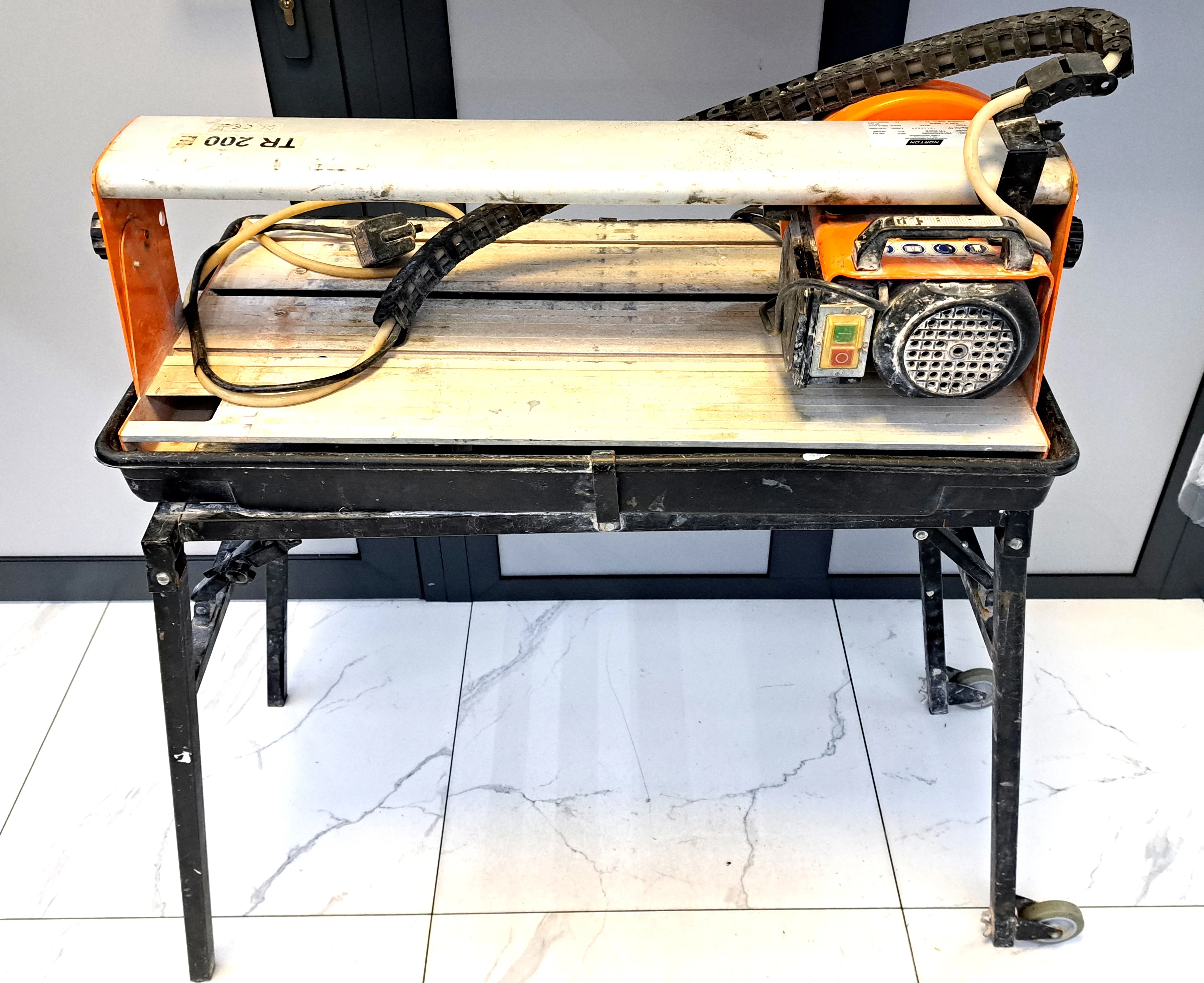 przecinarka-do-plytek-norton-tr-200e-obroncow-wybrzeza-2a-gdansk