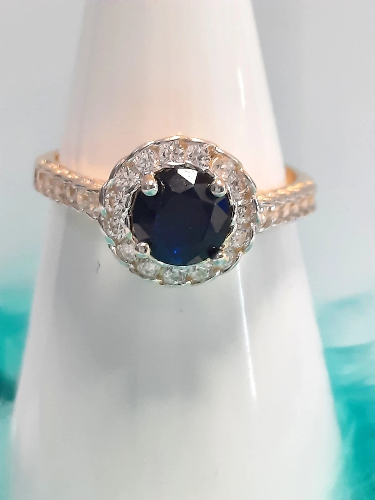 piekny-zloty-pierscionek-z-granatowym-oczkiem-14k-3-maja-22-hajnowka