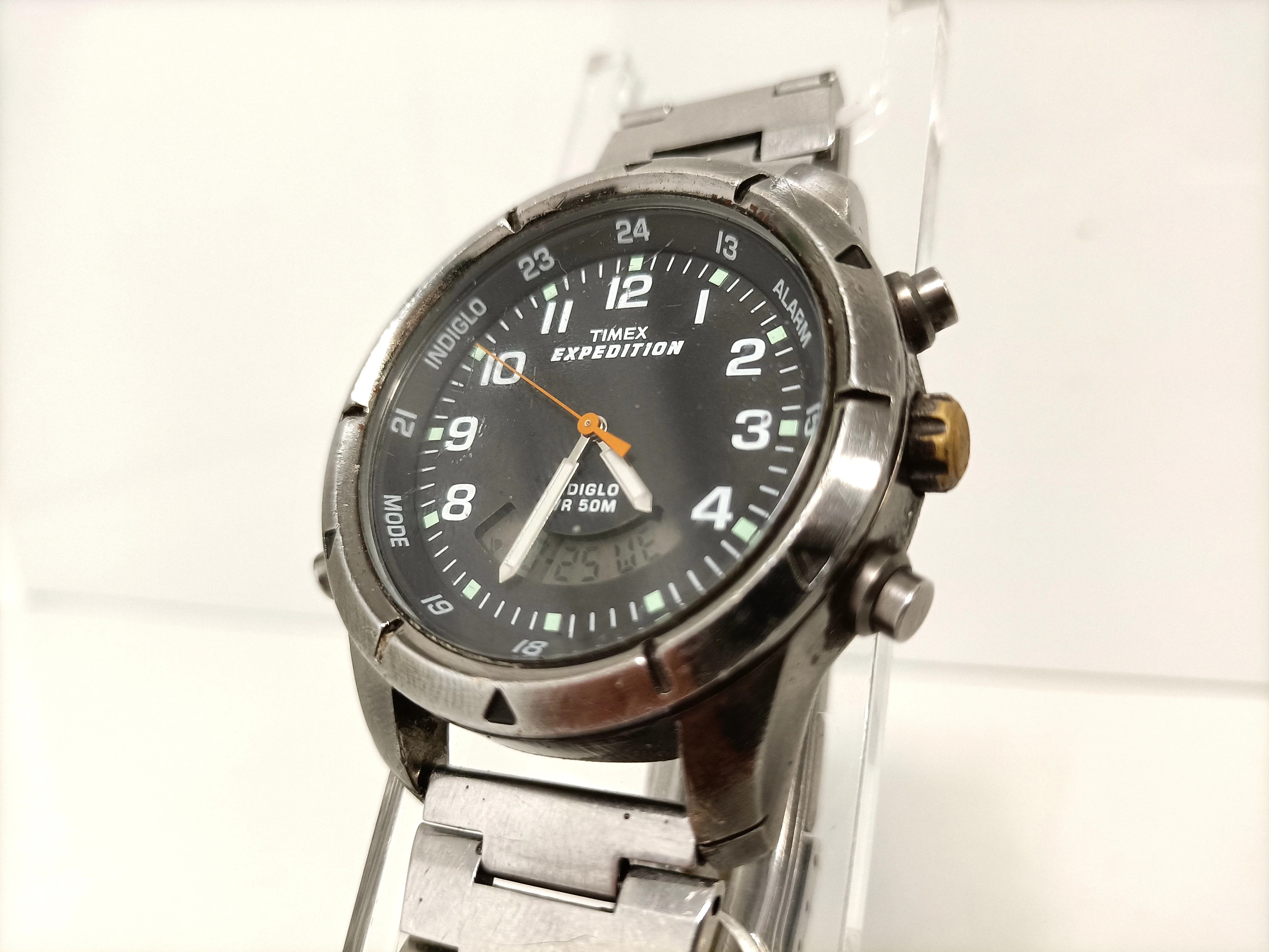 zegarek-timex-indiglo-wr50m-typ-nareczny