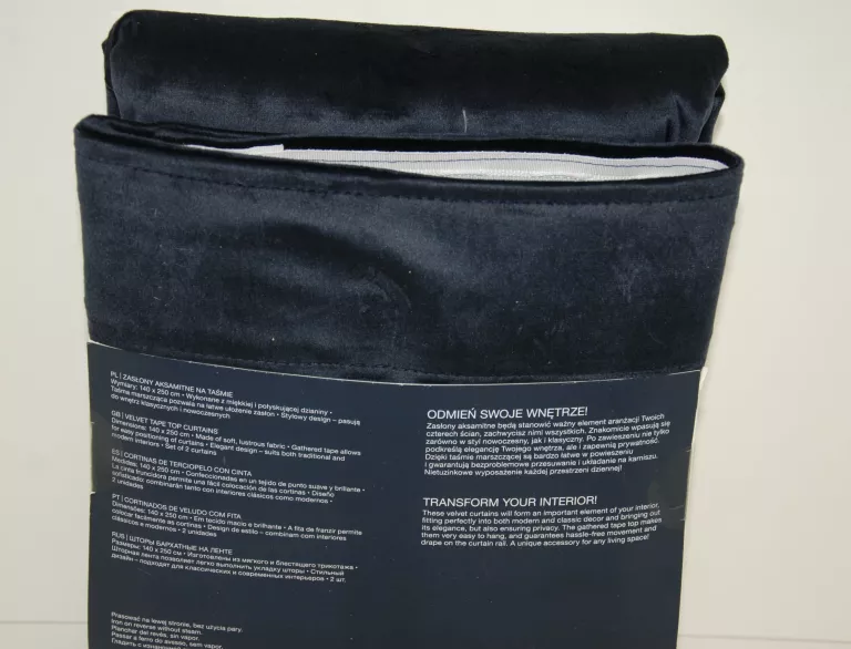 ZASŁONY NA TAŚMIE SMUKEE 2SZT 140 X 250 CM AKSAMITNE GRANAT