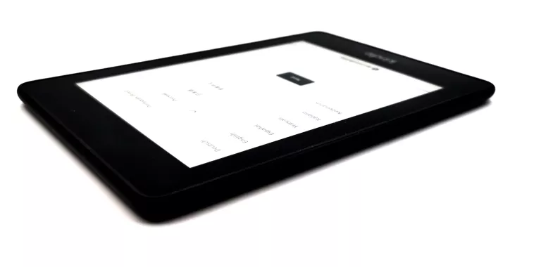 CZYTNIK AMAZON KINDLE PAPERWHITE (10TH GENERATION)