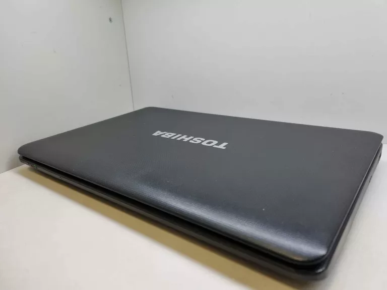 LAPT TOSHIBA AMD E-350 8GB 500GB WIN 7
