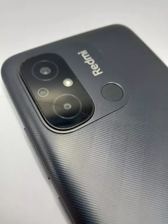 TELEFON XIOMI REDMI 12C OPIS