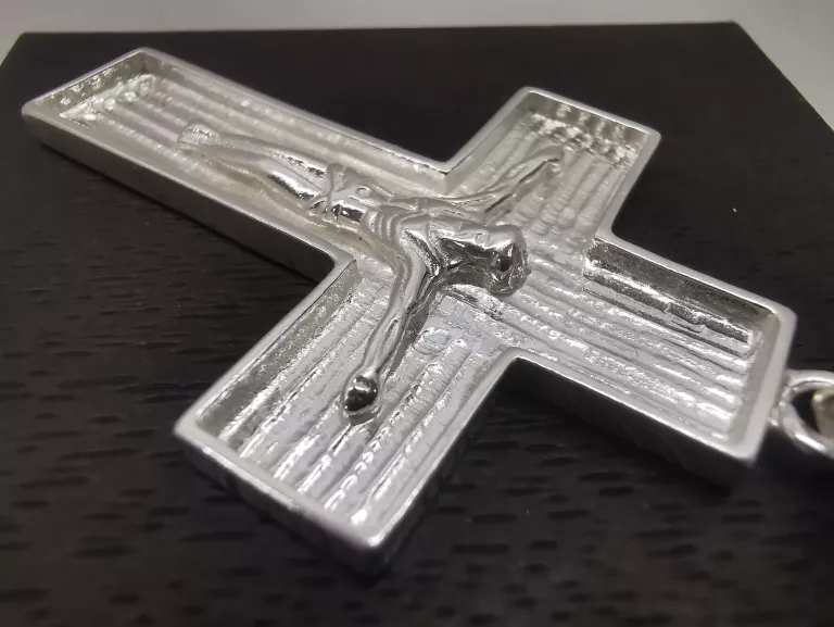 SREBRNY KRZYŻ 9,57G/925