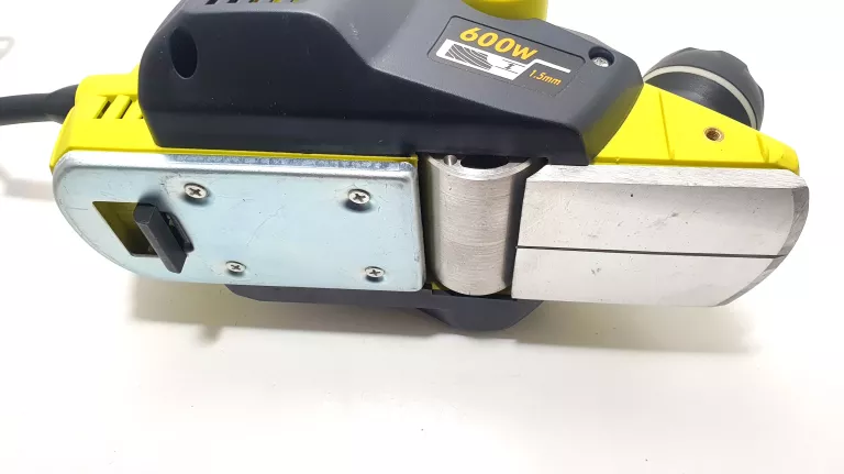 STRUG RYOBI EPN-6082 600W