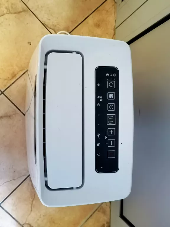 osuszacz-powietrza-pochlaniacz-wilgoci-quigg-le-20-stan-uzywany