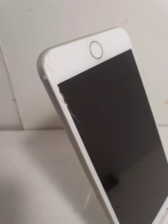 TELEFON APPLE IPHONE 8 PLUS 256GB PĘKNIĘTY OPIS!