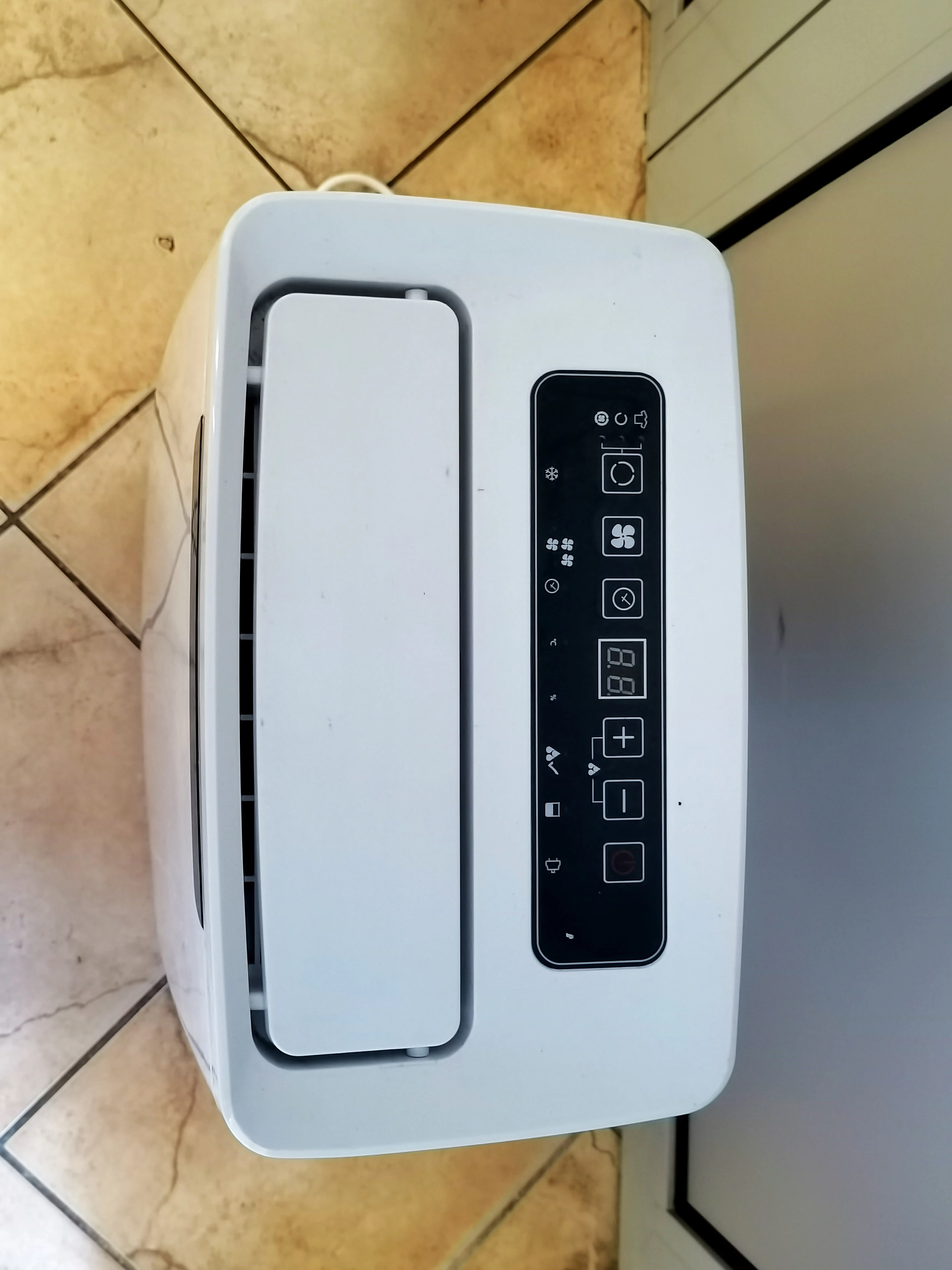 osuszacz-powietrza-pochlaniacz-wilgoci-quigg-le-20-stan-uzywany