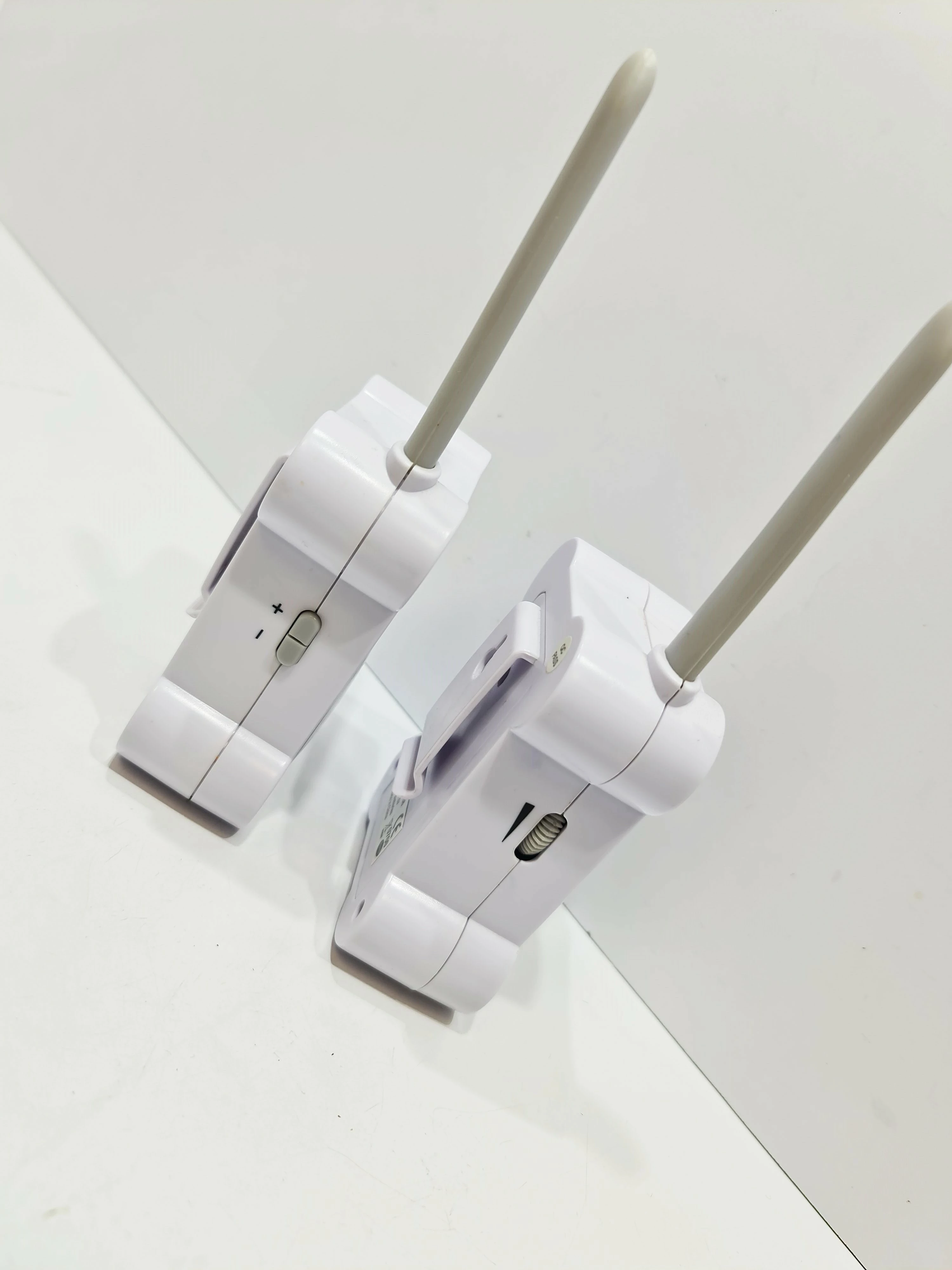 elektroniczna-niania-smiki-bc-036-kolor-biel