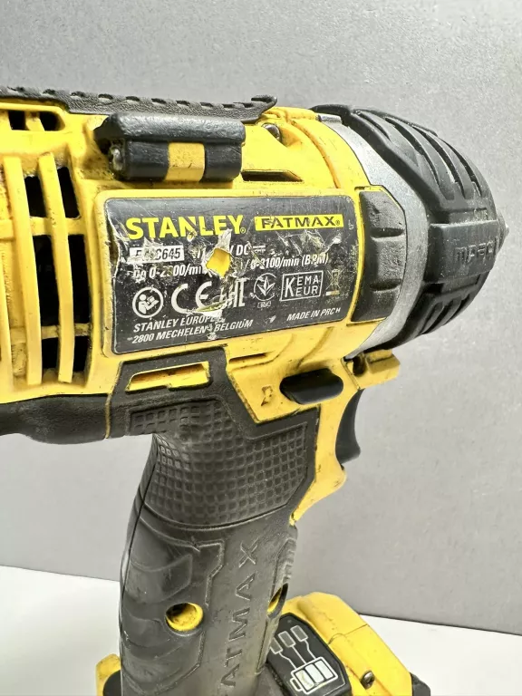 zakretarka-stanley-fatmax-18v-fmc645-pojemnosc-akumulatora-4