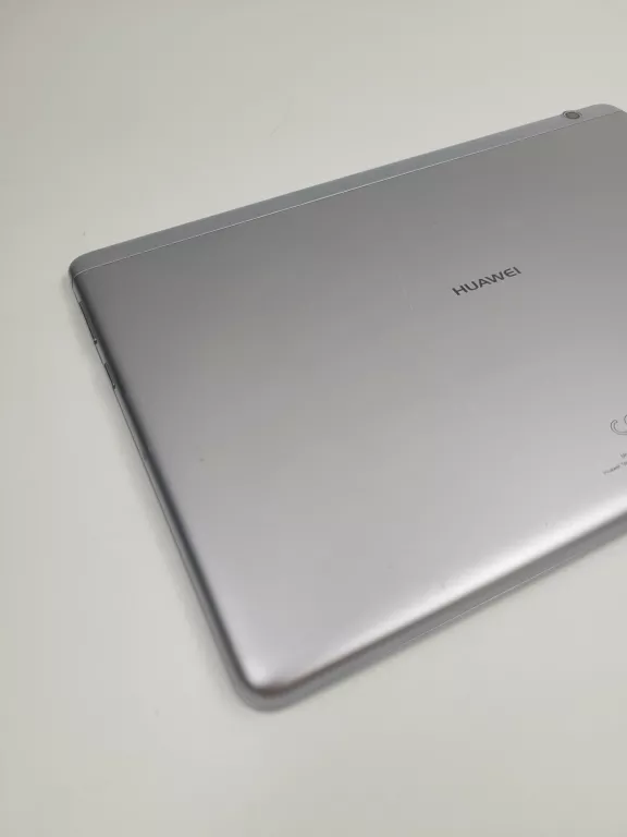 TABLET HUAWEI MEDIAPAD T3 10 2/16 GB + ETUI I KABEL