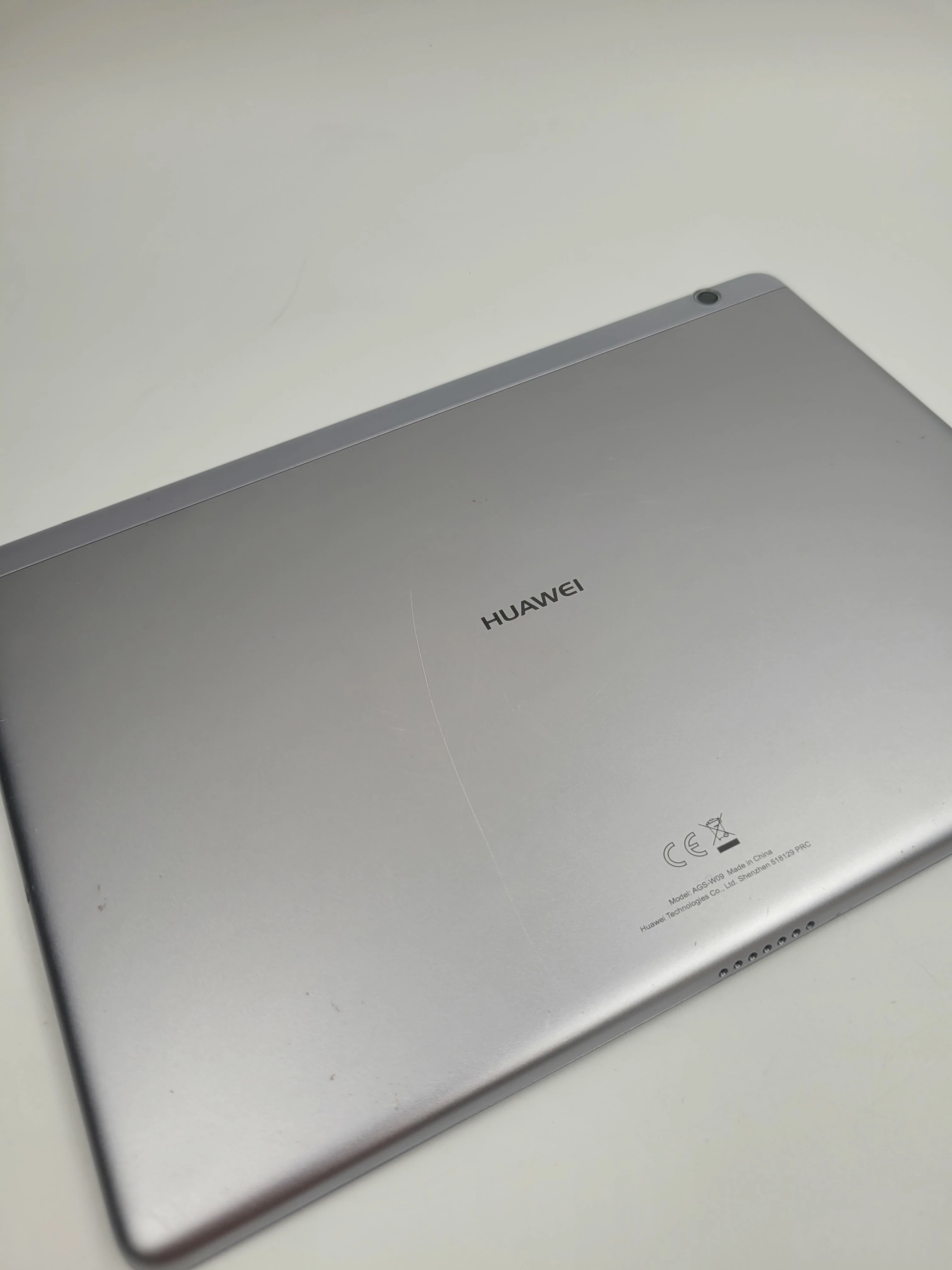 tablet-huawei-mediapad-t3-10-216-gb-etui-i-kabel-system-operacyjny-16332-1