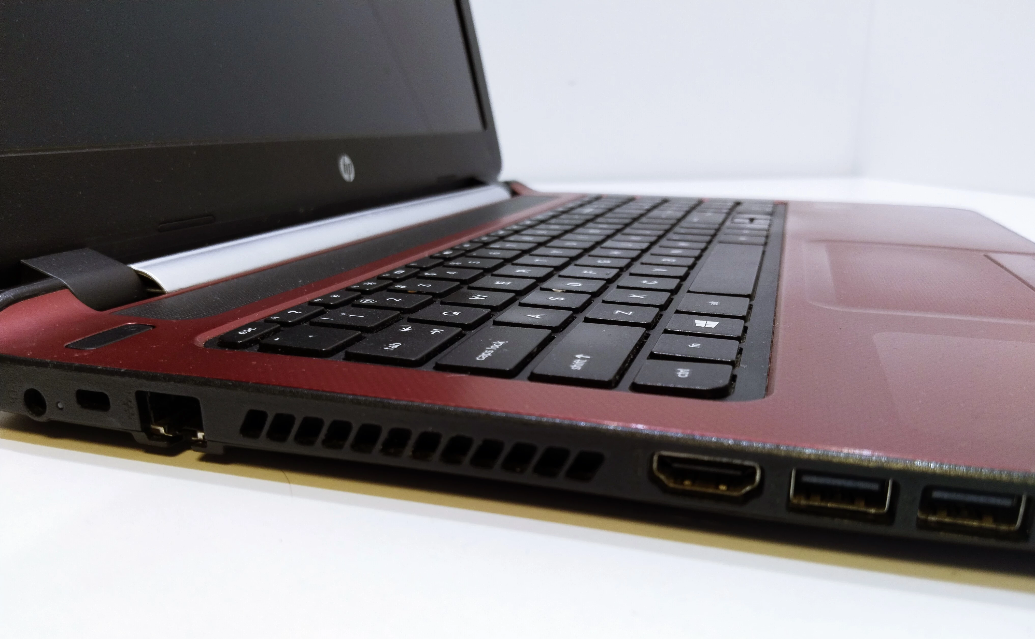 laptop-hp-15-f272wm-pentium4gb128gbssd-liczba-rdzeni-procesora-4