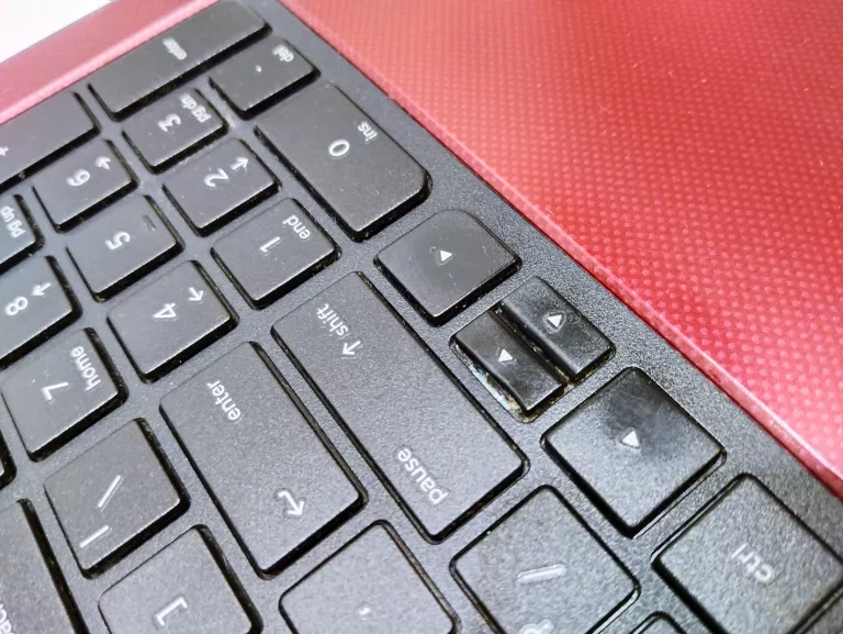 laptop-hp-15-f272wm-pentium4gb128gbssd-seria-procesora-intel-pentium-m