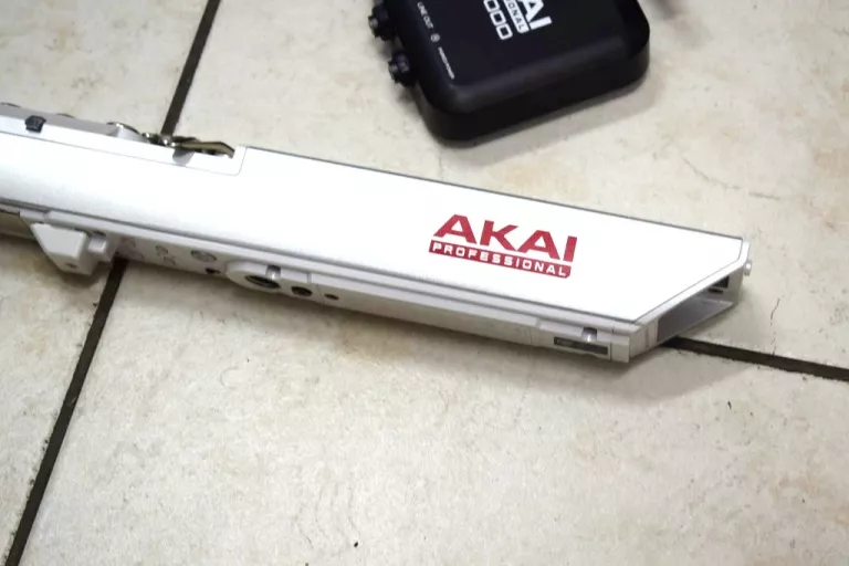 ELEKTRONICZNY INSTRUMENT DĘTY AKAI EWI 5000 OKAZJA