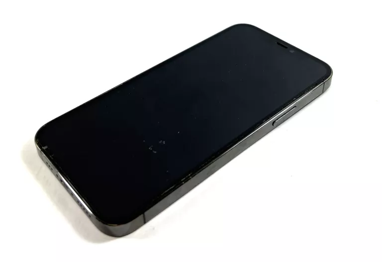 telefon-iphone-12-pro-przekatna-ekranu-610