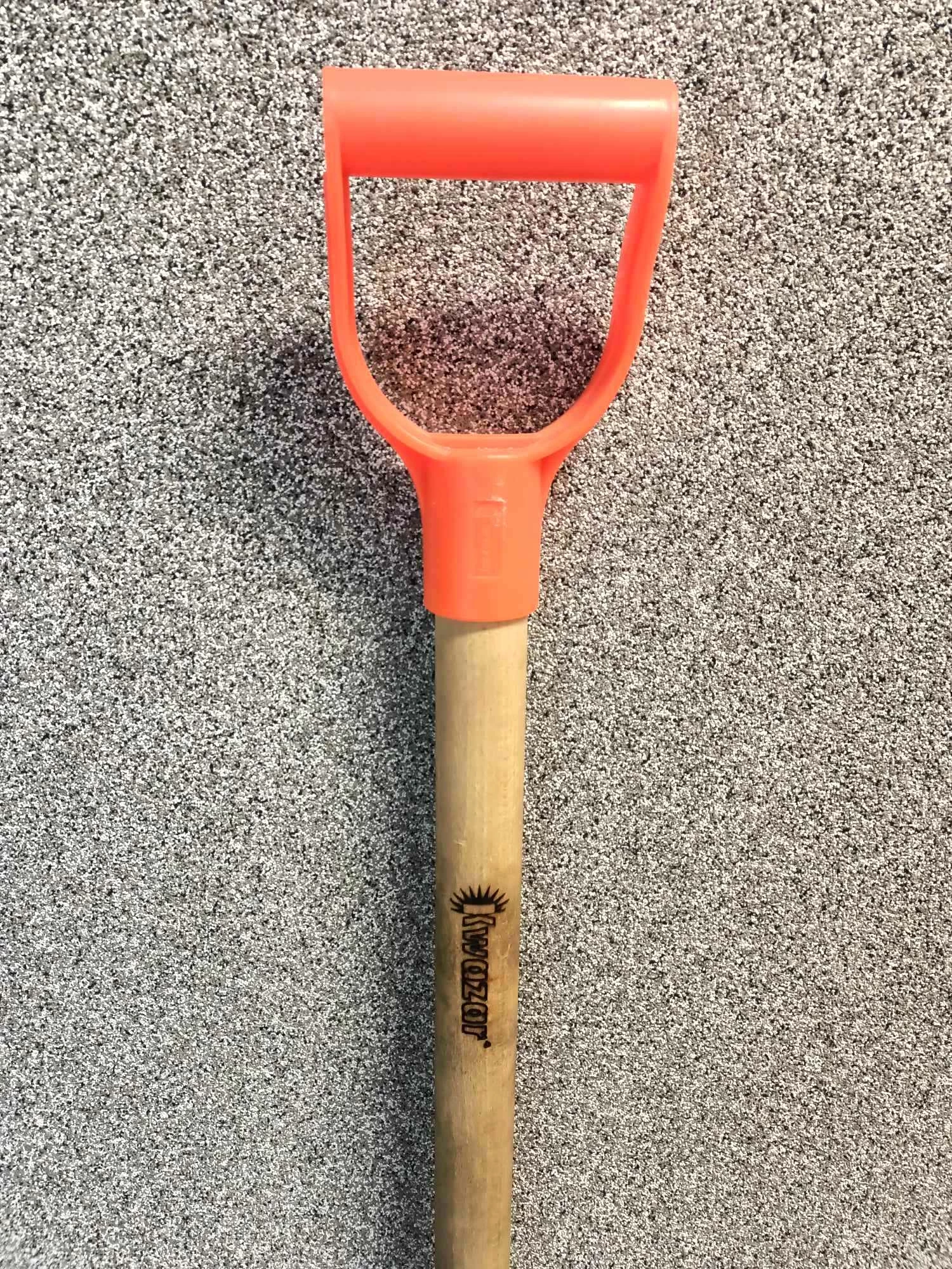 lopata-do-sniegu-kwazar-szeroka-marka-kwazar