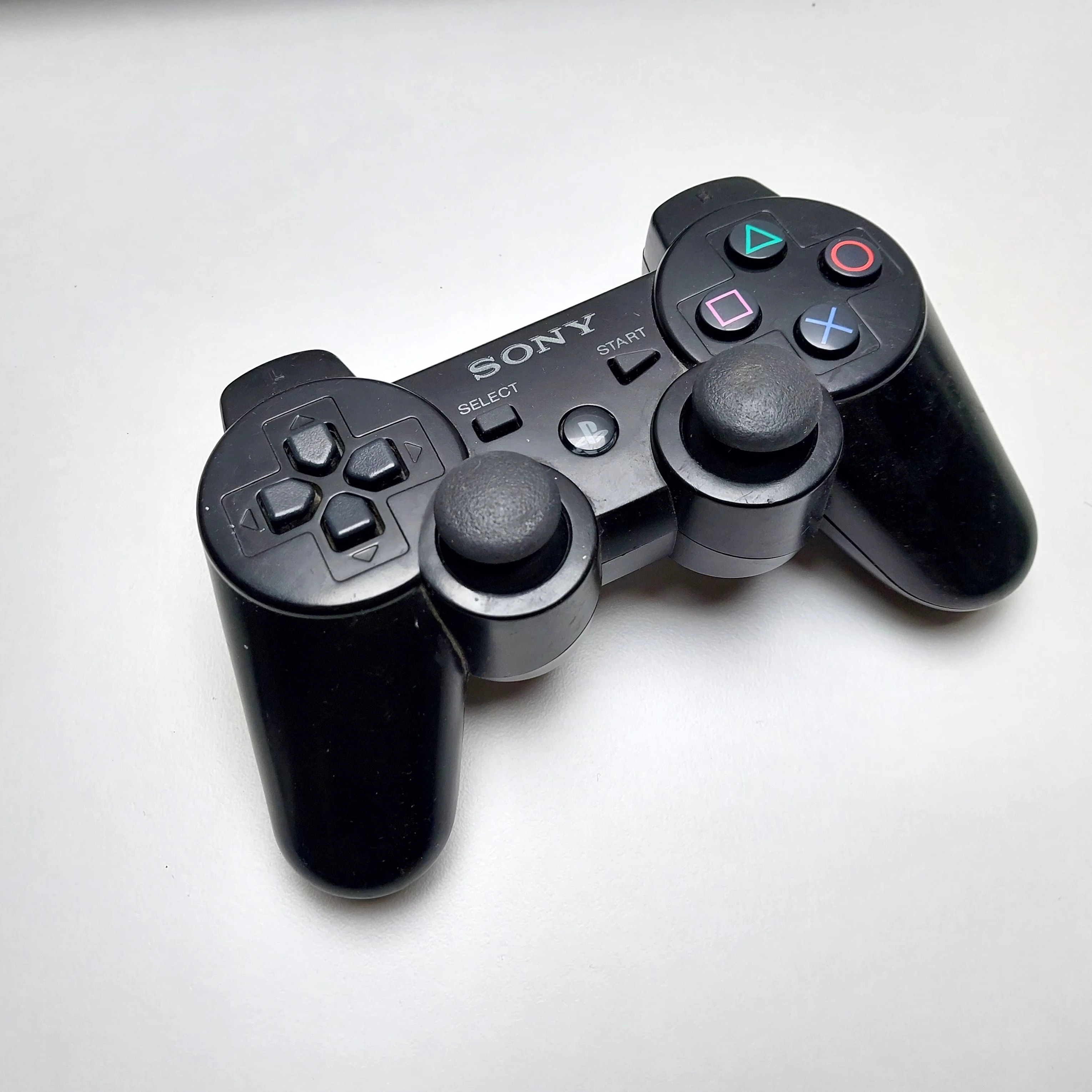 konsola-ps3-superslim-padmovekameragry-kolor-czarny