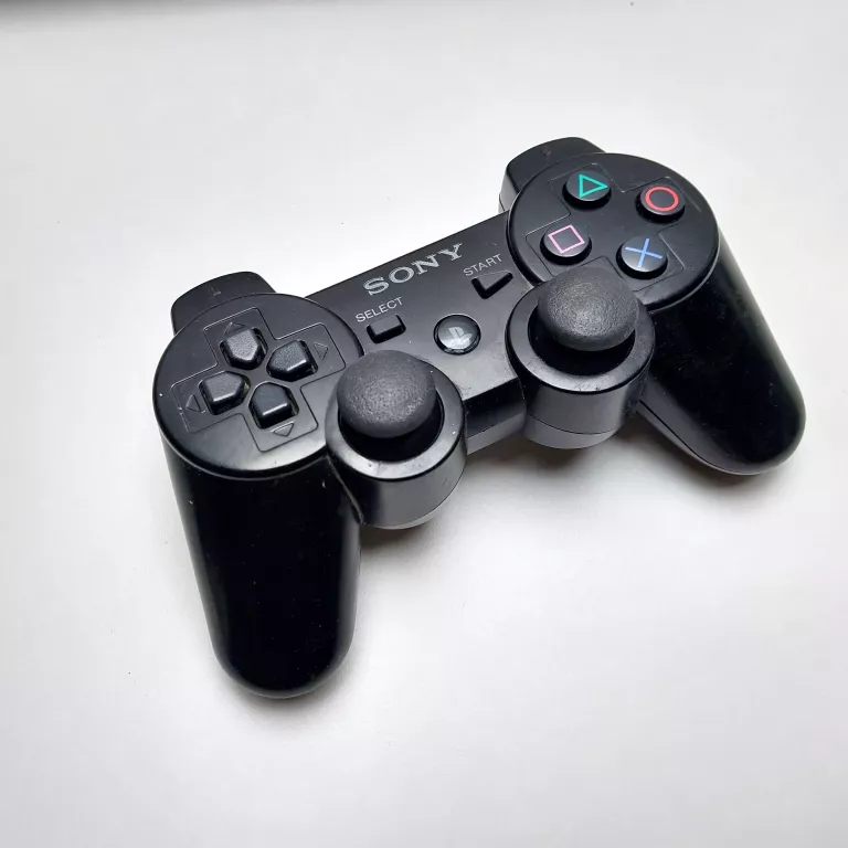 konsola-ps3-superslim-padmovekameragry-kolor-czarny