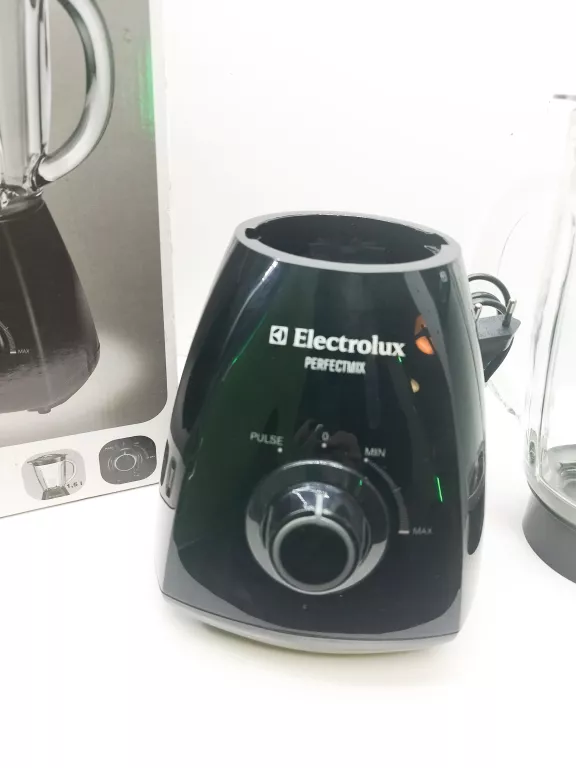 BLENDER KIELICHOWY ELECTROLUX ESB2300 450 W CZARNY