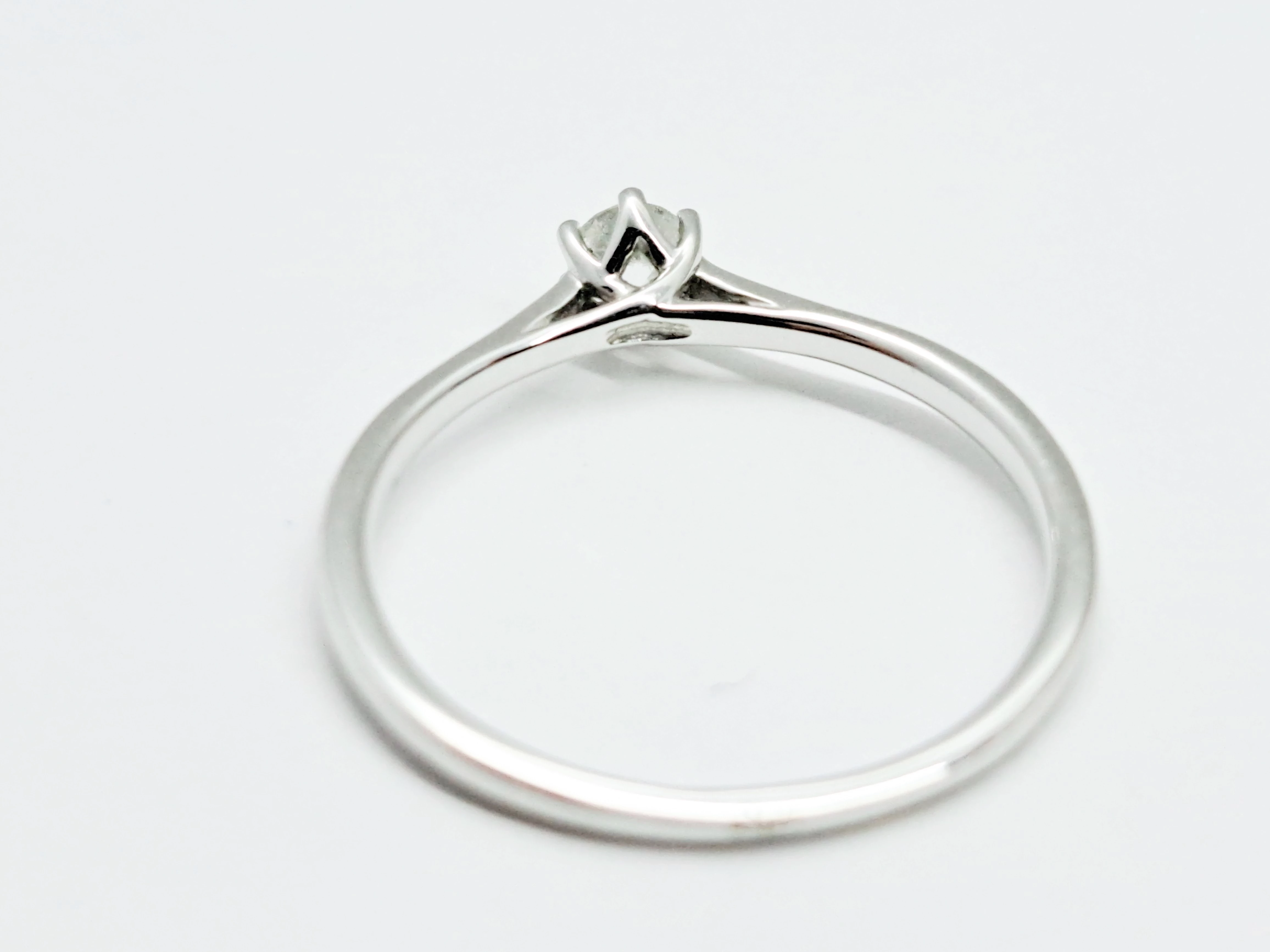 pierscionek-apart-biale-zloto-diament-020ct-141g-585-certyfikat-marka-226434-315670