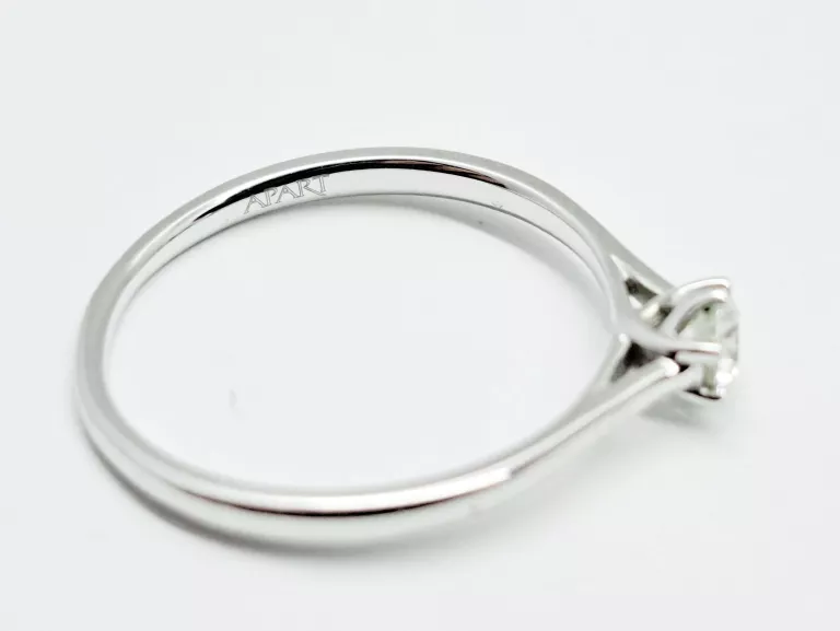 pierscionek-apart-biale-zloto-diament-020ct-141g-585-certyfikat-rodzaj-2205-1