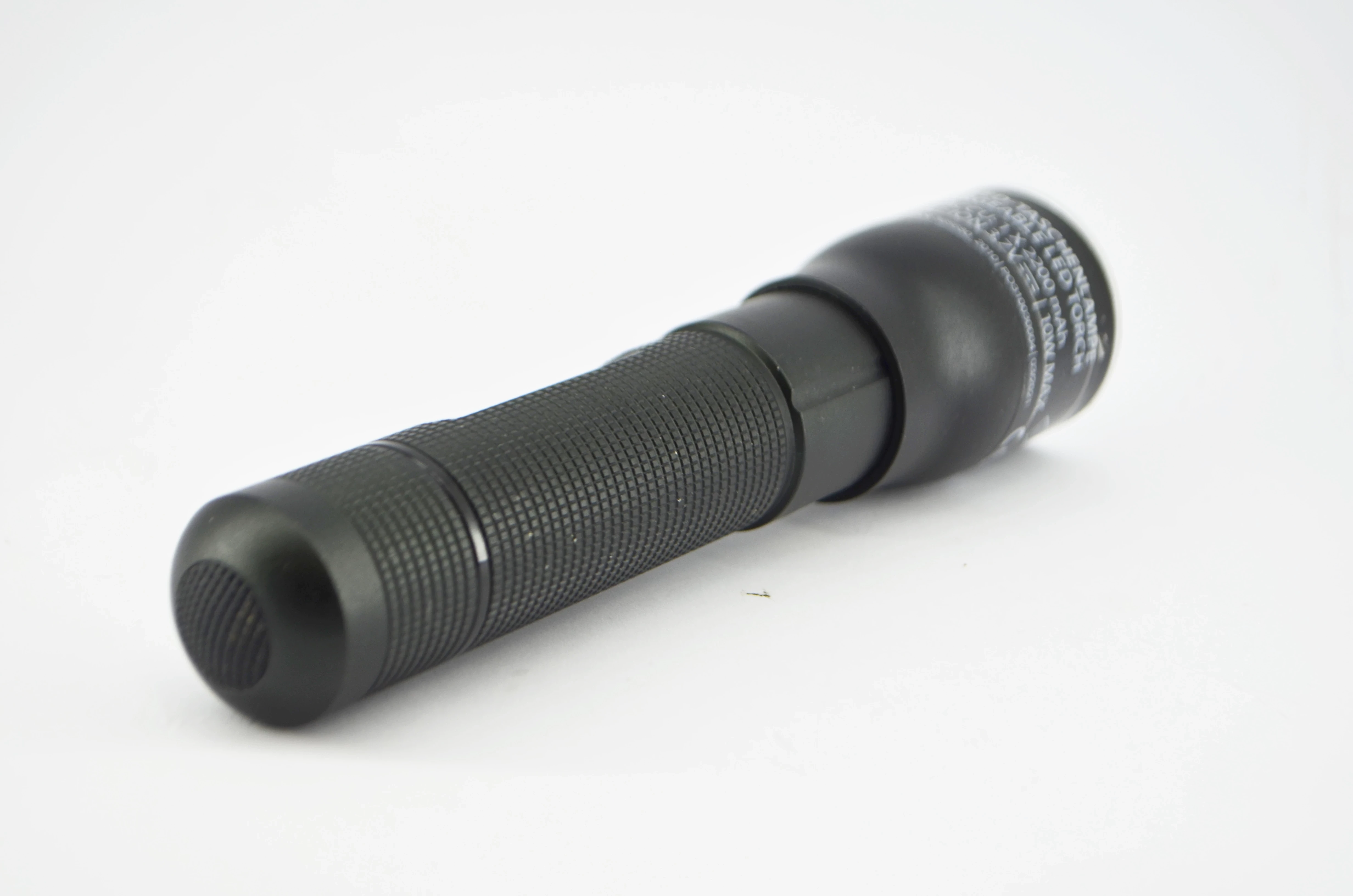 latarka-akumulatorowa-crivit-led-1000lm-ean-gtin-4055334056793