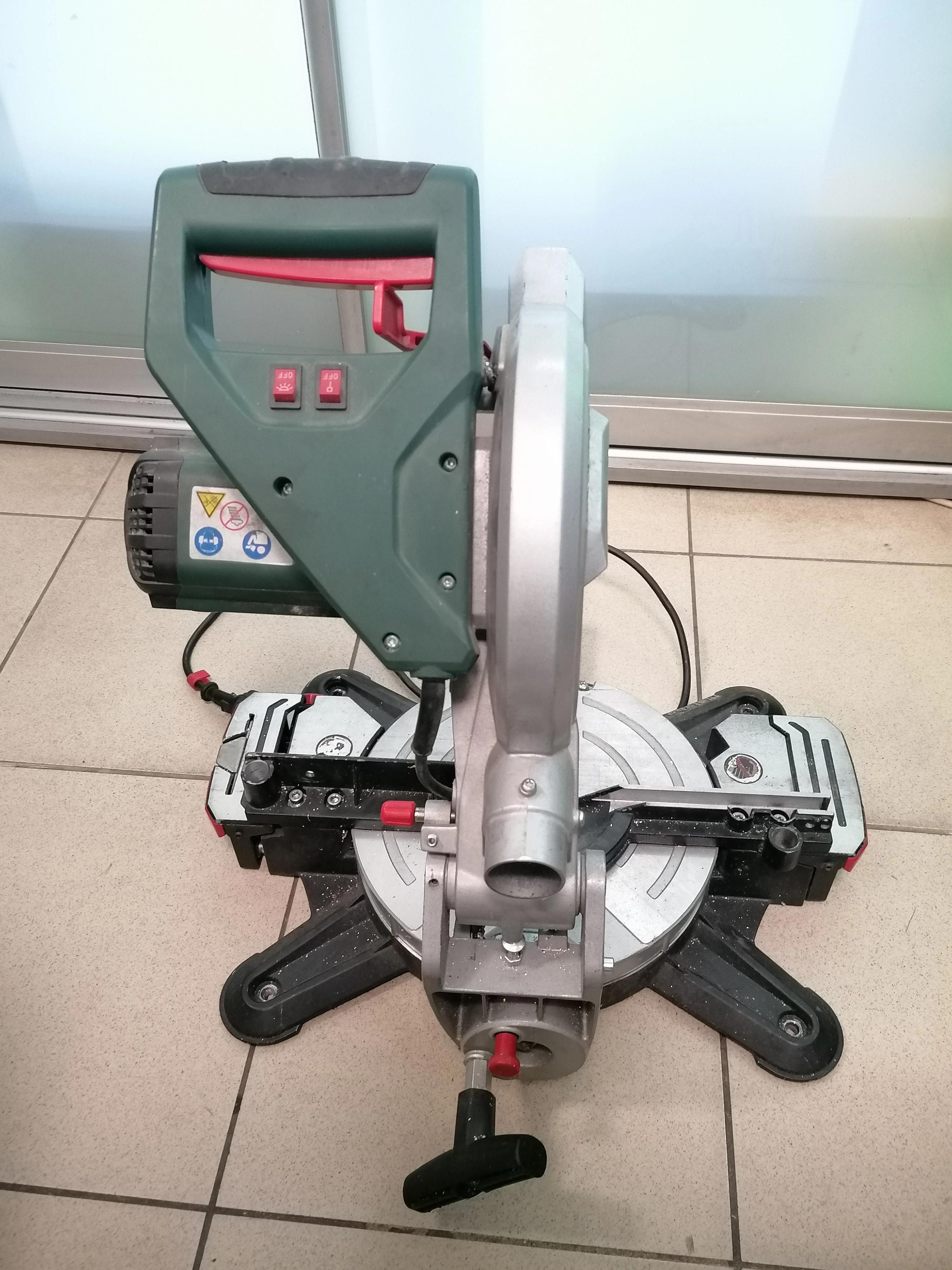 pila-ukosnica-metabo-ks-216-m-ean-gtin-4007430256539