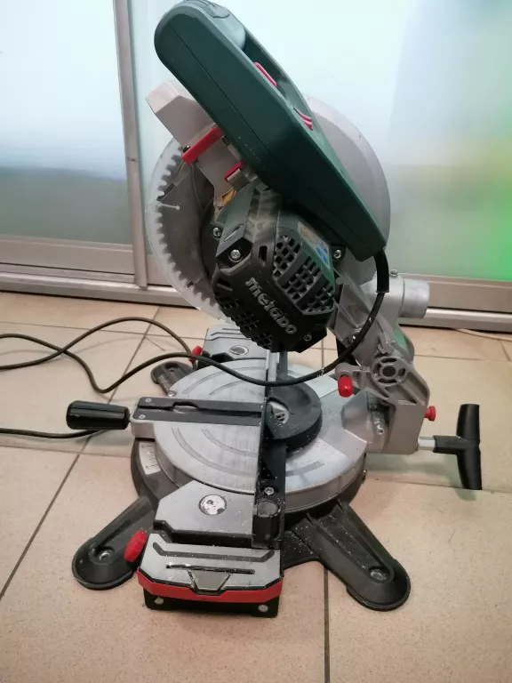 PIŁA UKOŚNICA METABO KS 216 M