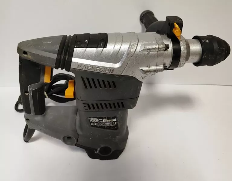 MŁOTOWIERTARKA TITAN TTB653SDS 1500W