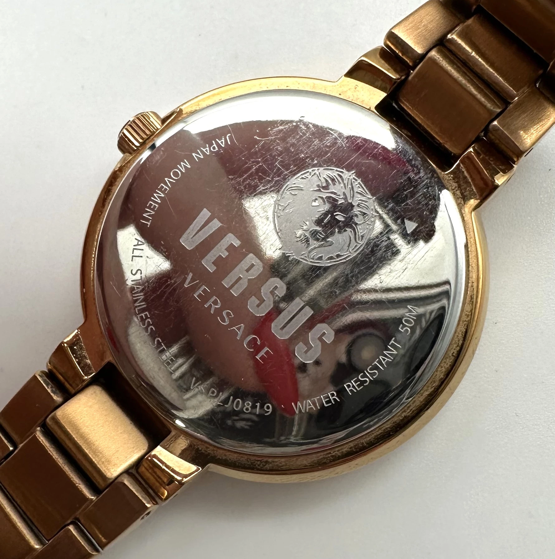 zegarek-versus-versace-batignolles-ksztalt-koperty-okragla