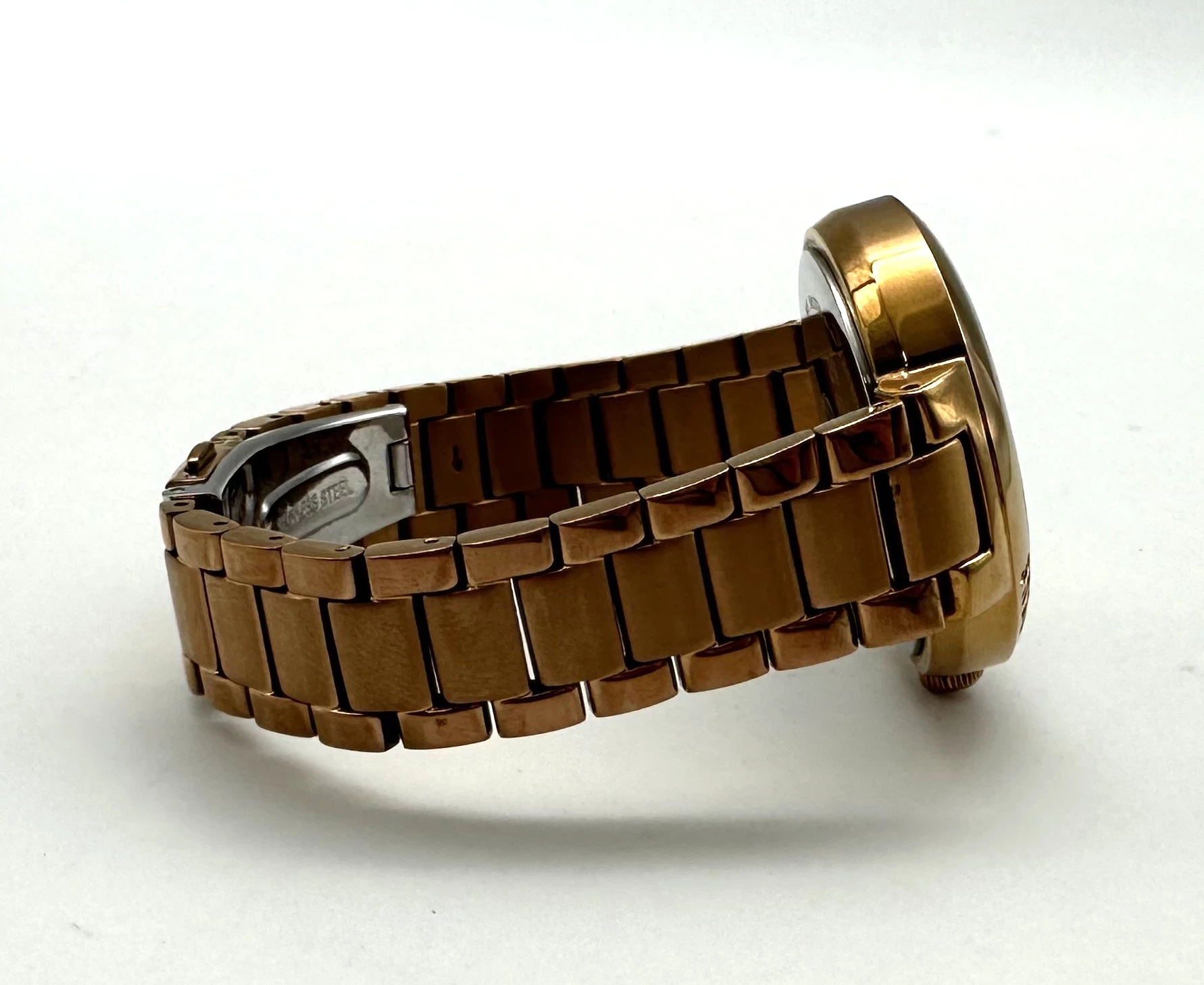 zegarek-versus-versace-batignolles-rodzaj-analogowe