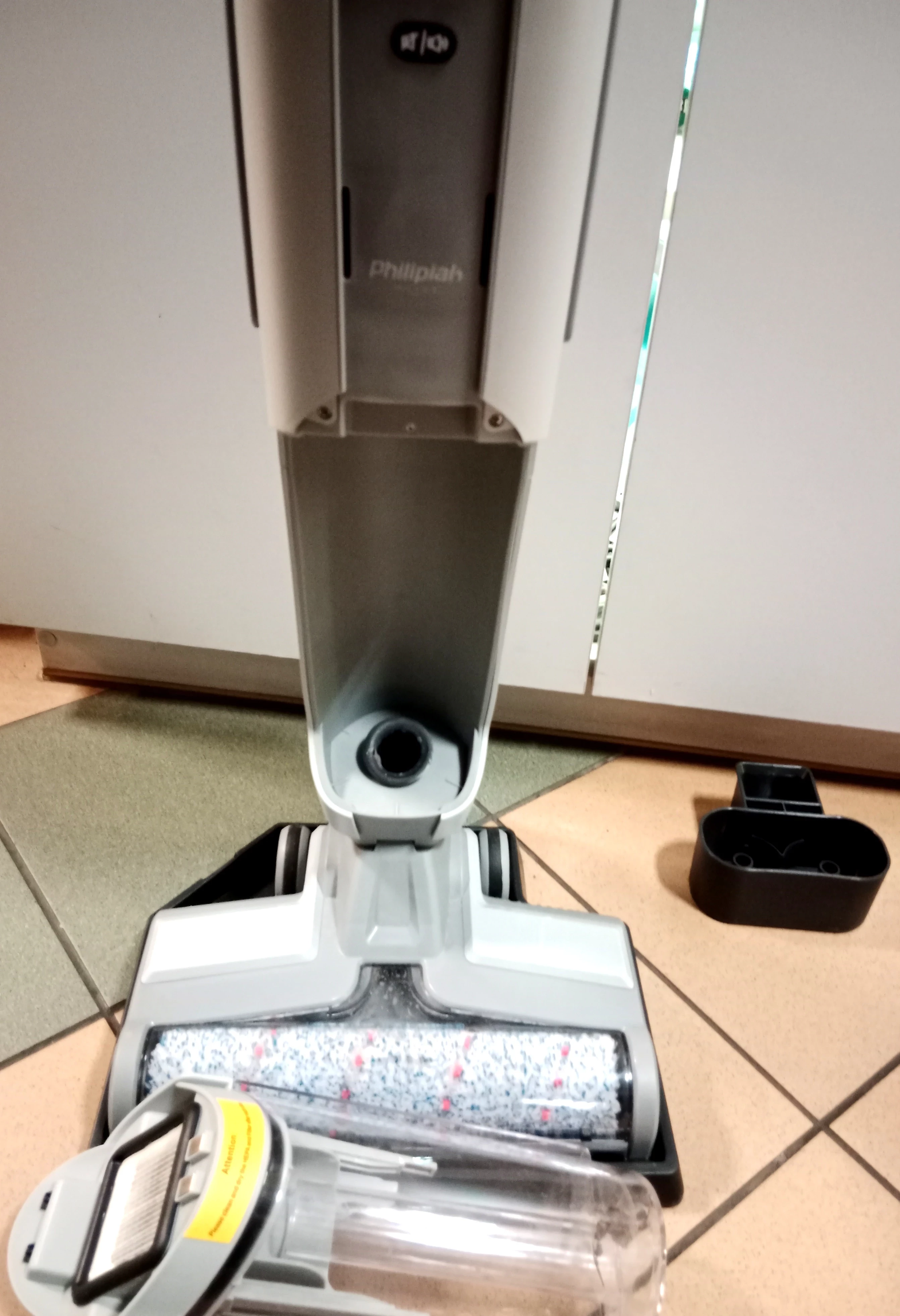 odkurzacz-bezprzewod-pionowy-3w1-philipiak-i70-zasilanie-akumulatorowe