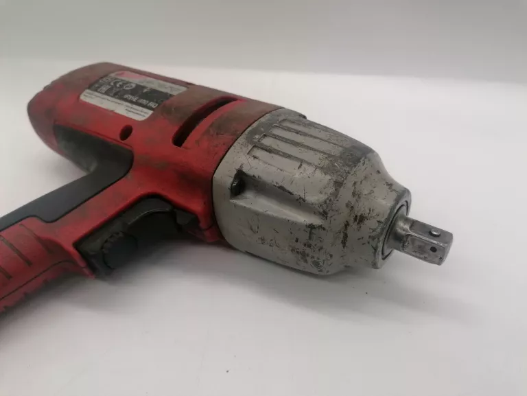 KLUCZ ELEKTRYCZNY UDAROWY MILWAUKEE IPWE 400RQ