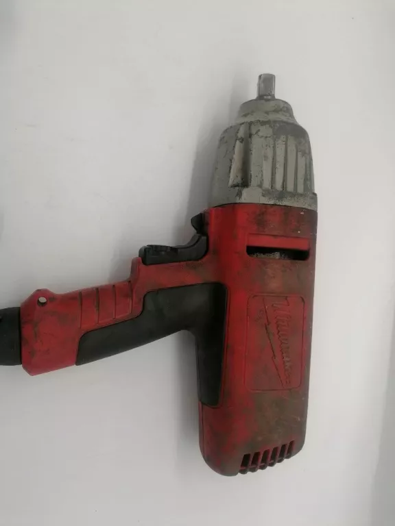 KLUCZ ELEKTRYCZNY UDAROWY MILWAUKEE IPWE 400RQ