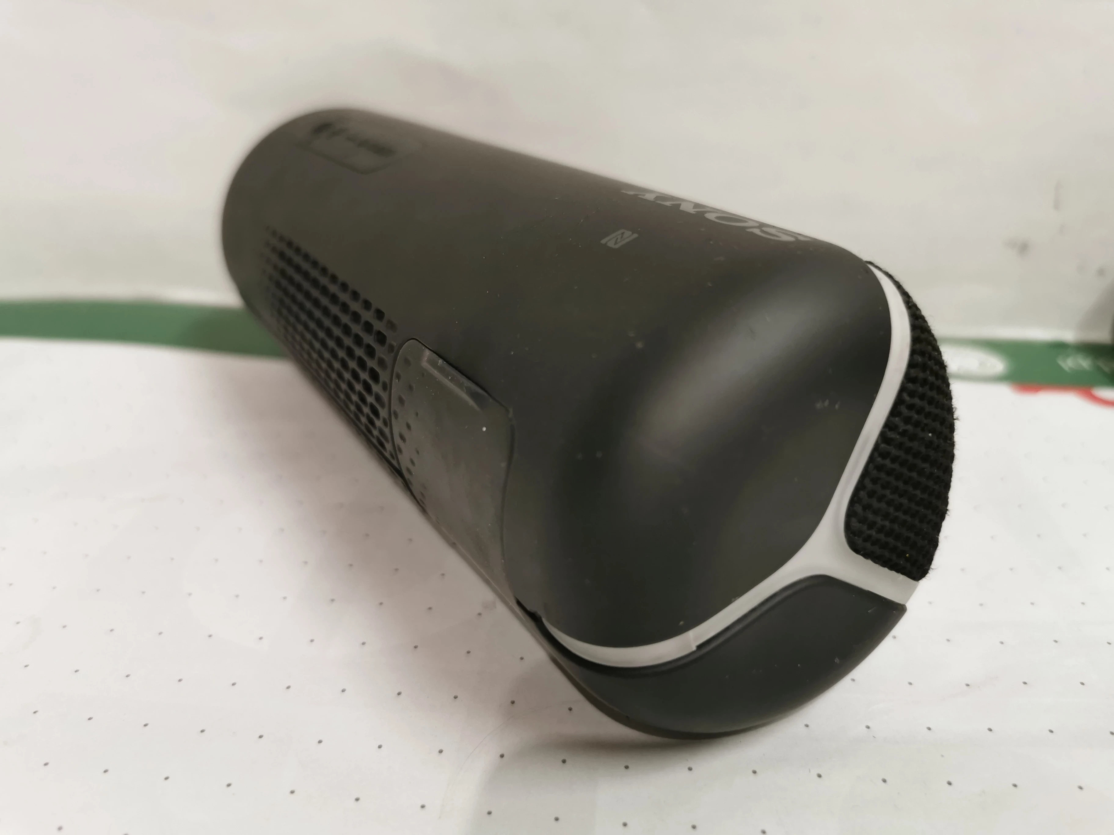 glosnik-przenosny-sony-srs-xb22-moc-8